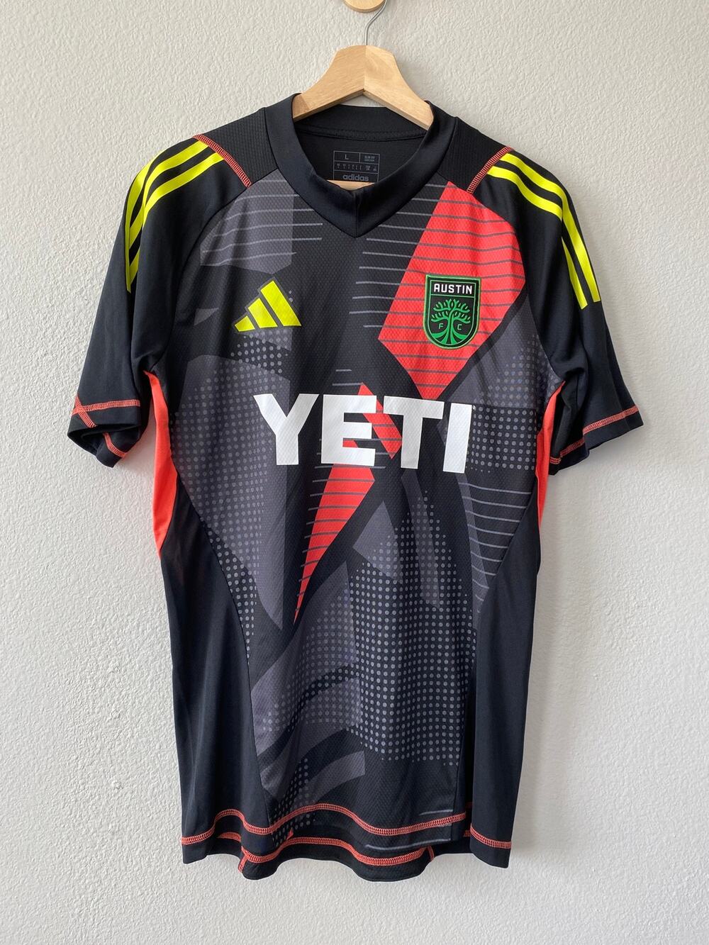 adidas Austin FC 2024 Goalkeeper Jersey Black YETI Men's L IW0423 MLS Blokecore